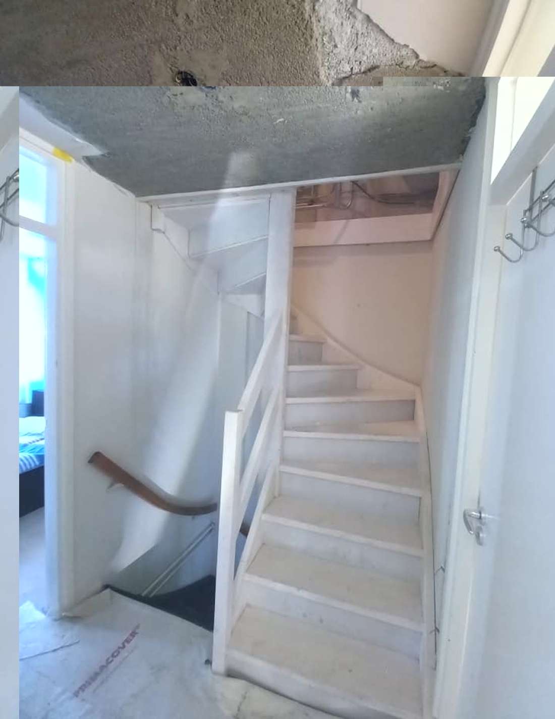 Realiseren vaste trap naar zolder en scheidingswand